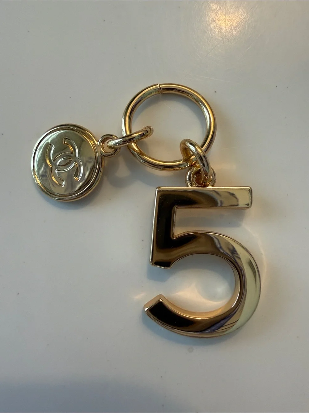 Authentic CHANEL Beauty Holiday Limited Edition Gold No. 5 Charm Set + Gift Bag